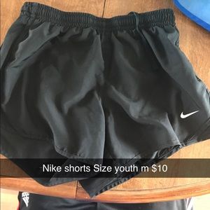 Nike youth medium shorts